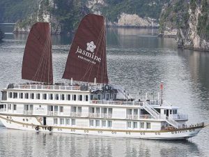 jasmine-cruise-ha-long-bay