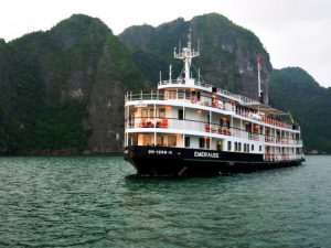 Emeraude-cruises-ha-long-bay22