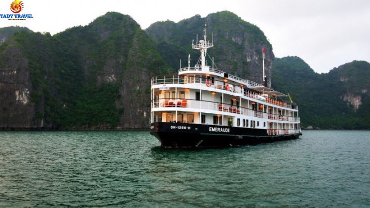 Emeraude-cruises-ha-long-bay22