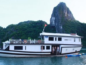 amira-cruises-bai-tu-long-bay21