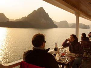 aphrodite-cruises-ha-long-bay15