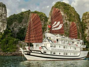 bhaya-classic-cruises-ha-long-bay