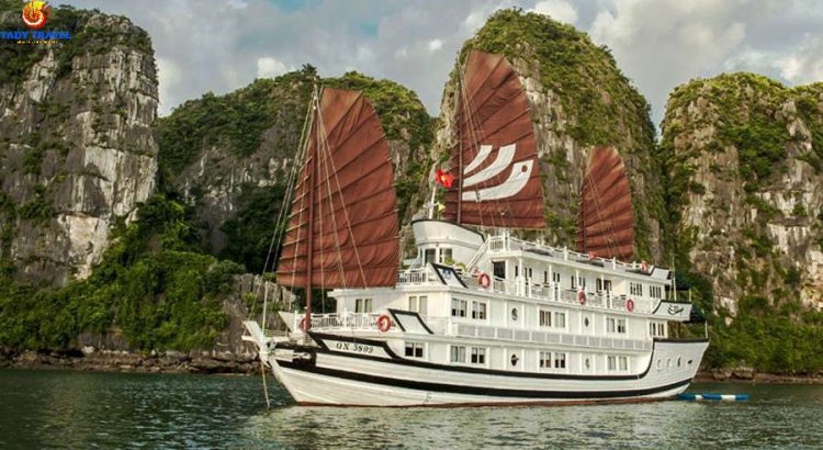 bhaya-classic-cruises-ha-long-bay