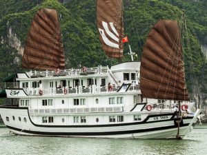 bhaya-classic-cruises-ha-long-bay18