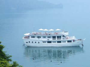 bhaya-premium-cruises-ha-long-bay2