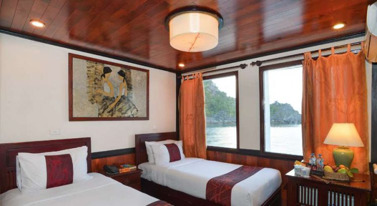 oasis-bay-cruises-ha-long-bay4