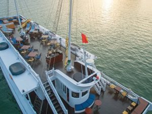 paradise-sails-cruises-ha-long-bay3