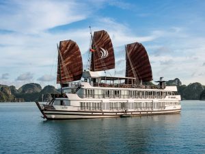 pelican-cruises-ha-long-bay