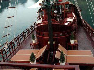 red-dragon-cruise-bai-tu-long-bay3