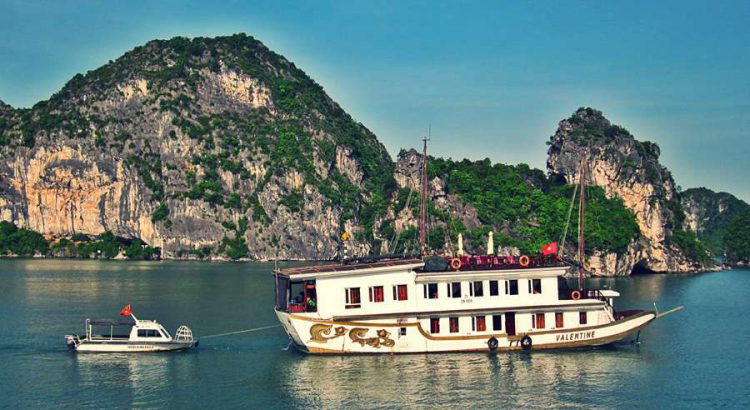 valentine-cruises-ha-long-bay