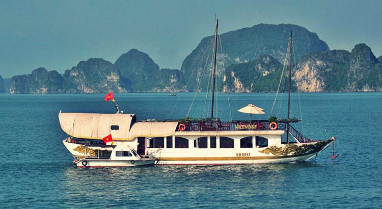 valentine-cruises-ha-long-bay1