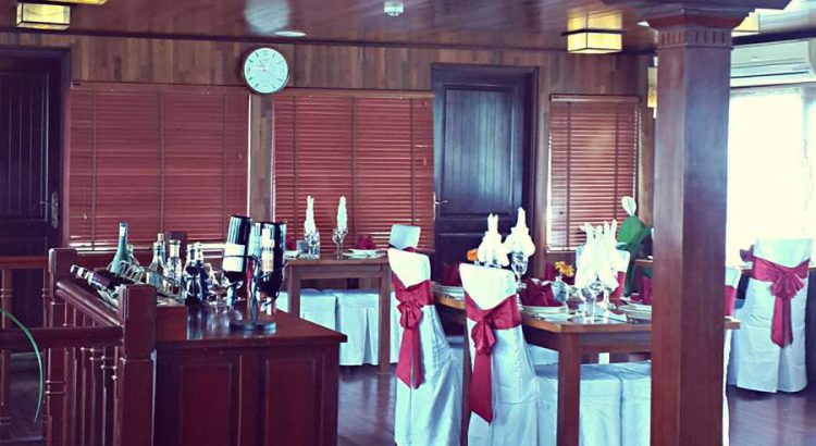 valentine-cruises-ha-long-bay5
