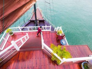 vspirit-cruises-ha-long-bay6