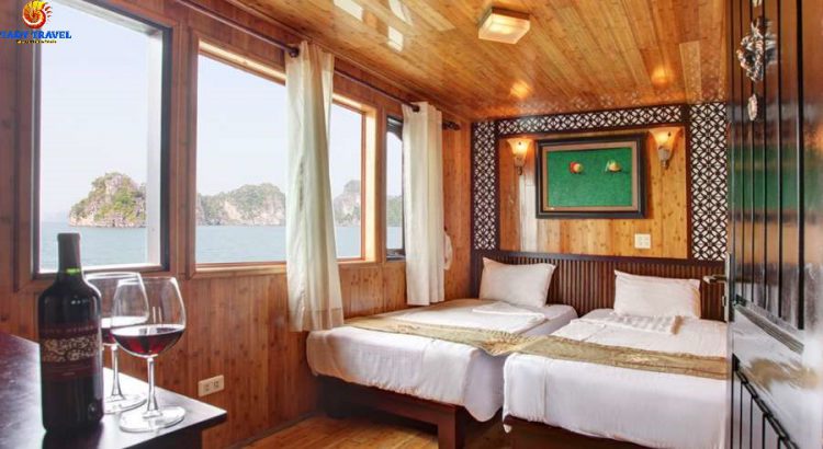 white-dolphin-cruises-bai-tu-long-bay2